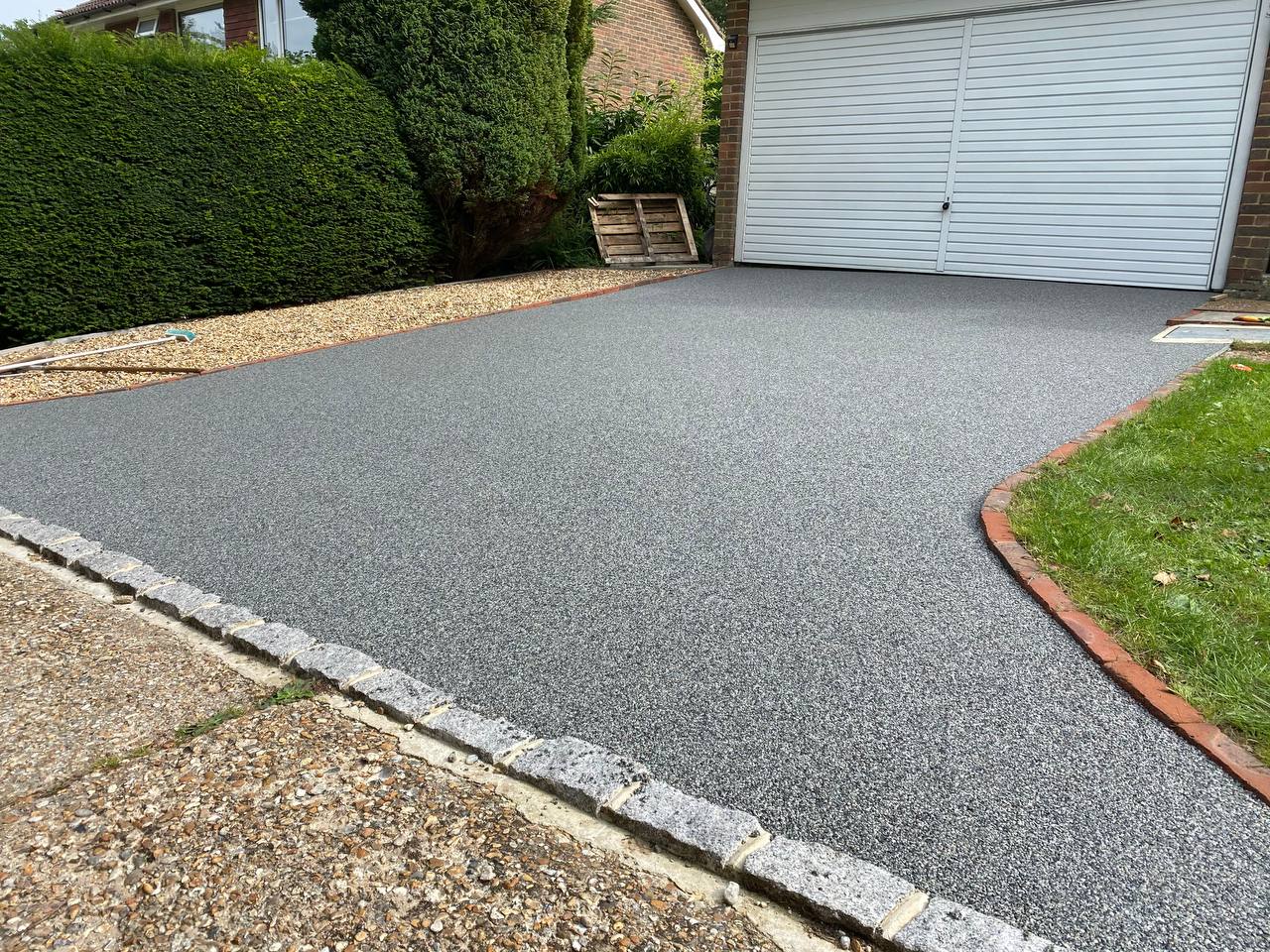 This is a photo of a resin driveway installed in Ipswich by Ipswich Resin Driveways